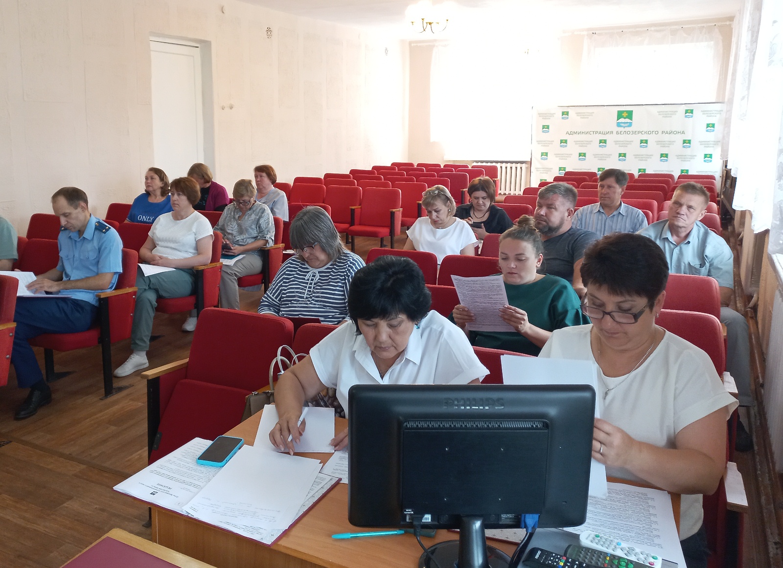 Состоялось очередное заседание Думы Белозерского округа.