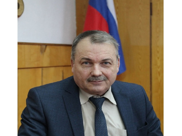 Глава Белозерского округа Александр Завьялов досрочно сложил полномочия. Глава Белозерского округа Александр Завьялов досрочно сложил полномочия.